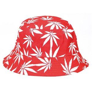 🔴 𝙎𝘼𝙇𝙀! 3️⃣ Pack Red and White Leaf Design Bucket Hat